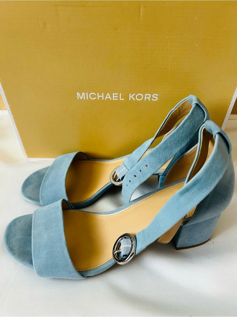 🩵Michael Kors🩵 “Lena” Flex mid Block Heel Sandals in Light Blue Suede w/Silver